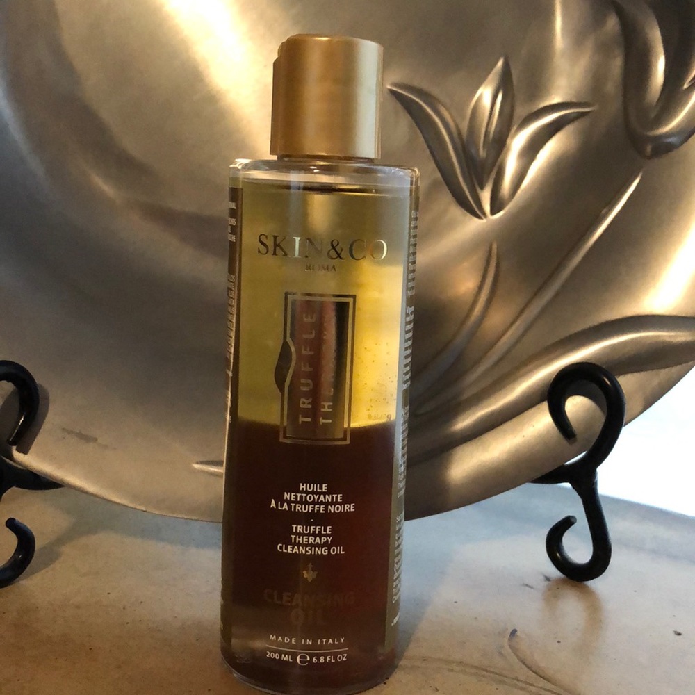 Skin & Co. Truffle Therapy Cleansing Oil